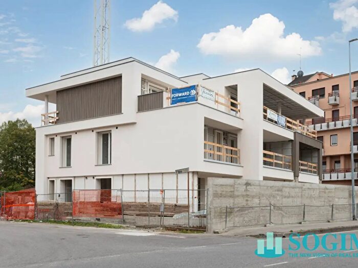 Appartamento trilocale in vendita in Via Gioia, Monza
