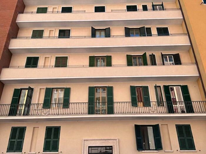 Appartamento bilocale in affitto in Appio Latino, Roma