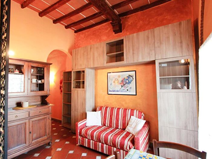 Appartamento trilocale in affitto in Via Dell Agnolo, SantAmbrogio, Firenze