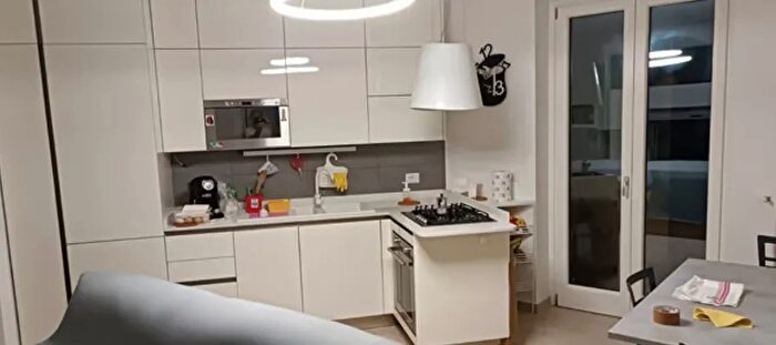 Appartamento trilocale in affitto in Via Coriolano, Napoli