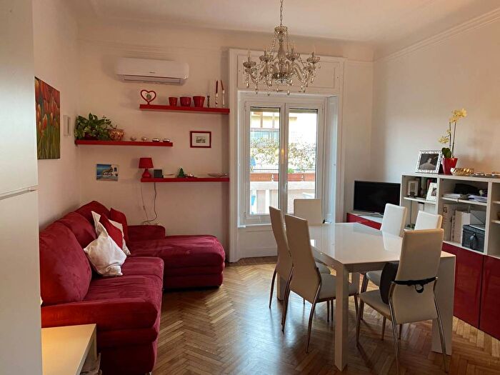 Appartamento bilocale in affitto in Via Vitruvio, Centrale, Milano