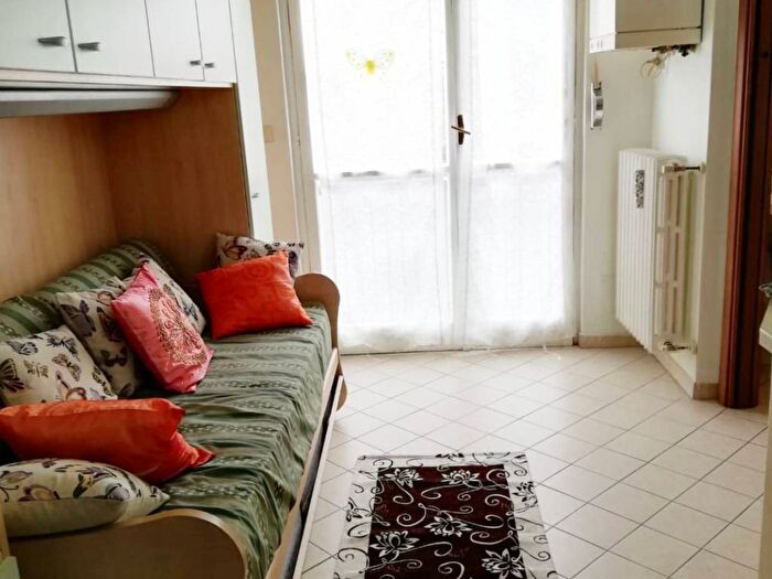 Appartamento monolocale in affitto in Via Edmondo De Amicis, Centro Storico, Asti