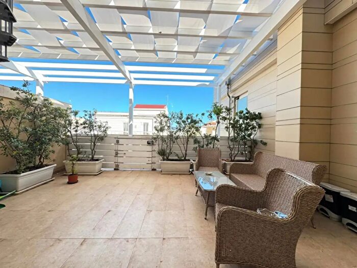 Appartamento trilocale in affitto in Via Fiume, Bari