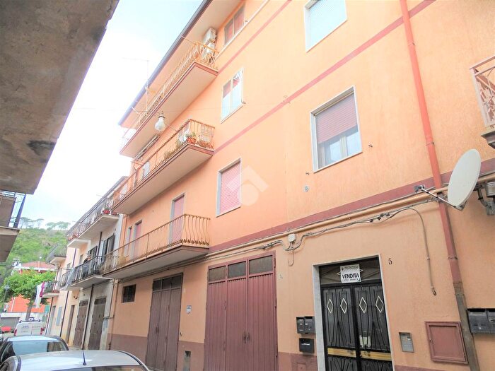 Appartamento quadrilocale in vendita in Via dei Normanni, Castrovillari