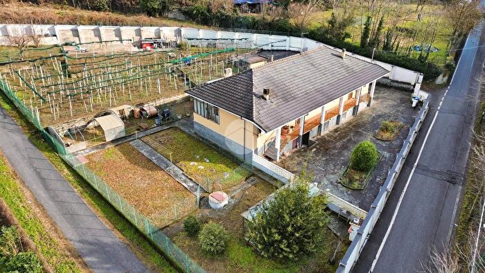 Casa con 8 locali in vendita in Via Galinier, Avigliana