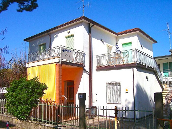 Appartamento quadrilocale in affitto in Tronco Marco Polo, Centro, Cervia