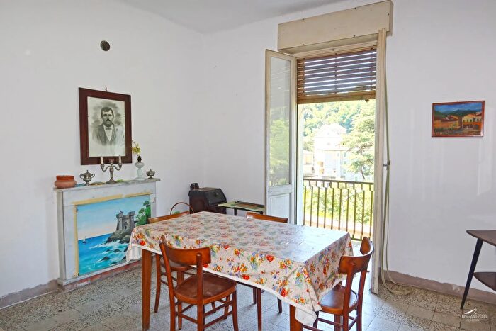 Appartamento quadrilocale in vendita in Bagnone
