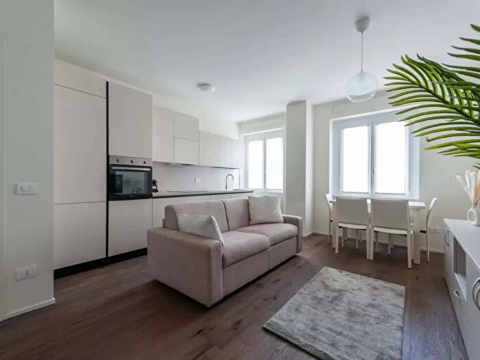 Appartamento monolocale in affitto in Via Santa Sofia, Milano