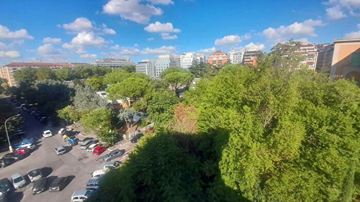 Appartamento trilocale in vendita in Via Francesco Orazio da Pennabilli, Roma