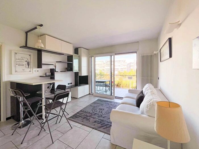 Appartamento bilocale in affitto in Via del Futurismo Milano, Milano