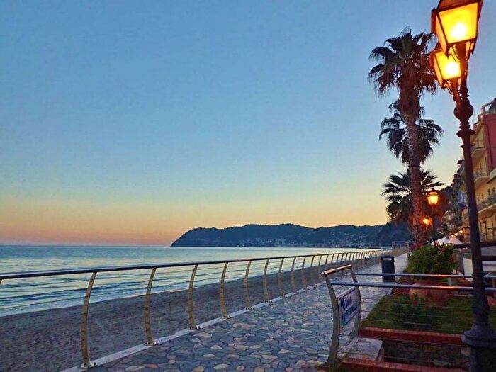 Appartamento trilocale in affitto in Corso Armando Diaz, Via Roma Borgo Barusso, Alassio