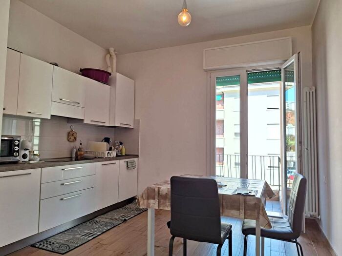 Appartamento trilocale in affitto in Via Bentivogli, Massarenti, Bologna