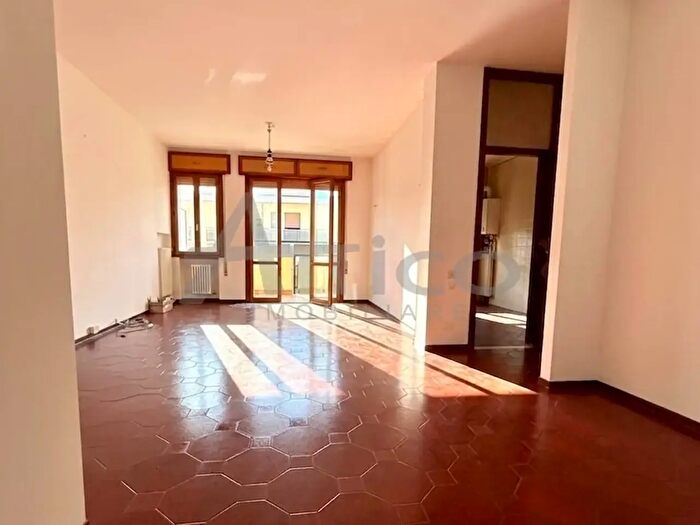 Appartamento quadrilocale in vendita in Via Domenico Baroni Rio, Rovigo