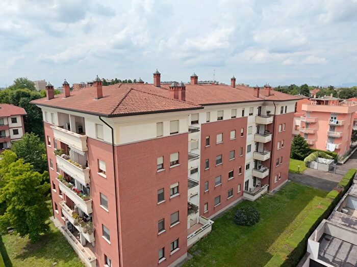 Appartamento quadrilocale in vendita in Mascagni, Cinisello Balsamo