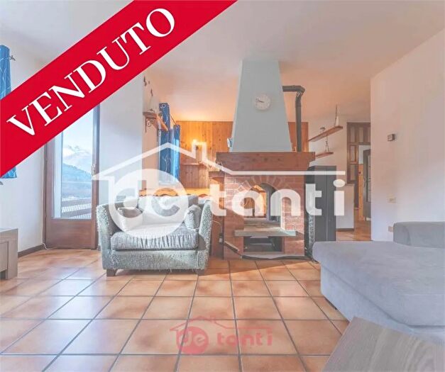 Appartamento con 6 locali in vendita in Strada dei Giuppedi Piuro So, Piuro