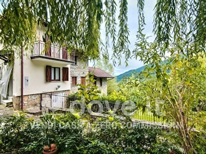 Casa bilocale in vendita in Località Corbesassi Snc, Brallo Di Pregola