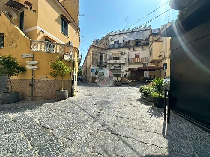 Appartamento monolocale in vendita in Via Scamardella, Bacoli