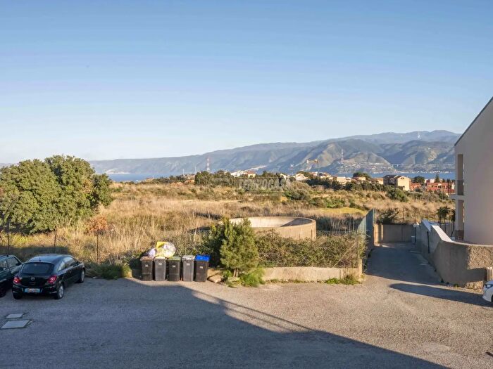 Appartamento trilocale in vendita in Messina