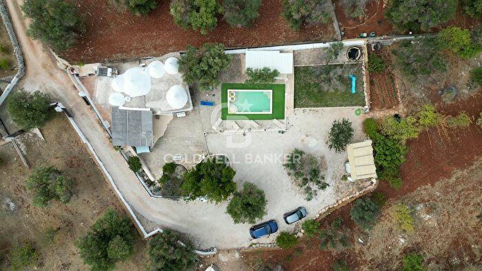 Casa quadrilocale in vendita in Contrada Grotta Sn, Ostuni