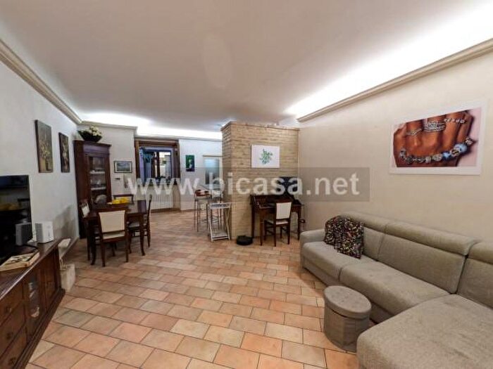 Appartamento trilocale in vendita in Via Fattori, Pesaro