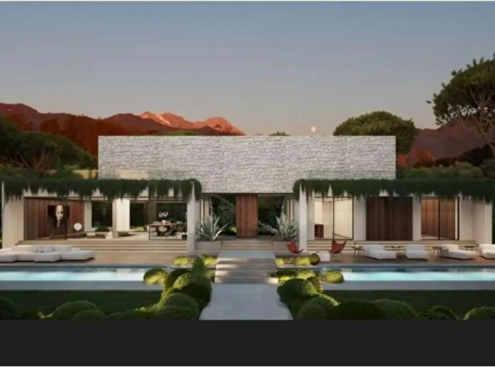 Casa con 5 locali in vendita in Forte Dei Marmi