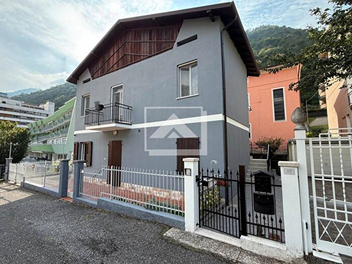 Appartamento trilocale in affitto in Via Giacomo Leopardi, Centro, Gardone Val Trompia