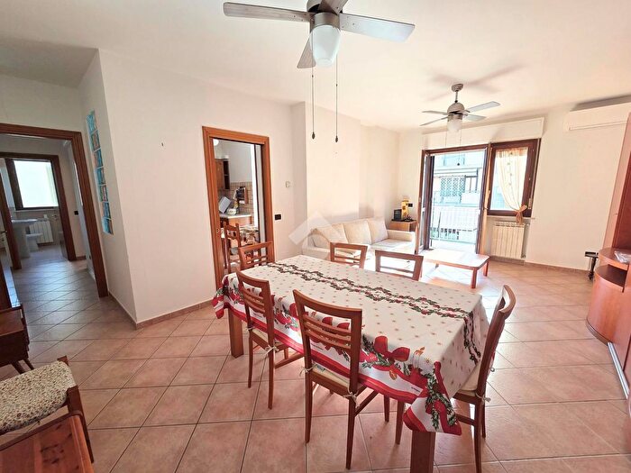 Appartamento trilocale in vendita in Via Carissimi, Latina