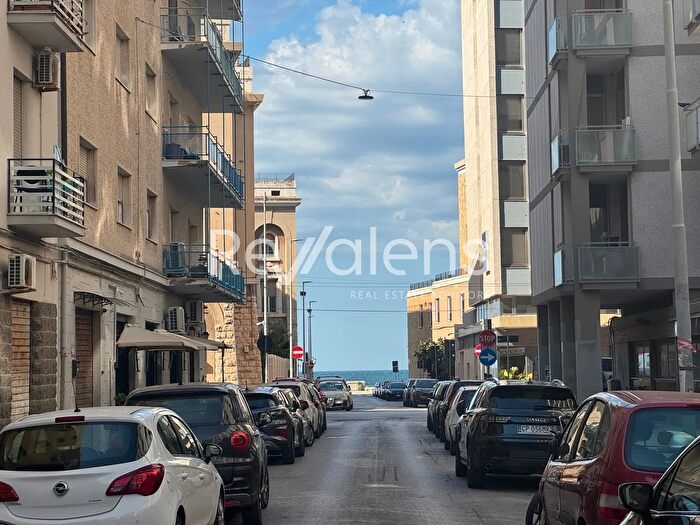 Appartamento bilocale in vendita in Egnatia, Bari