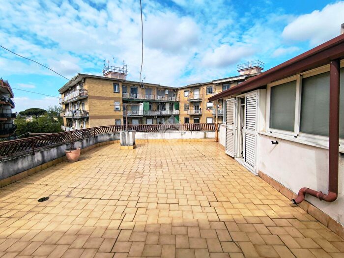 Appartamento trilocale in vendita in Via Goffredo Mameli, Pomigliano DArco