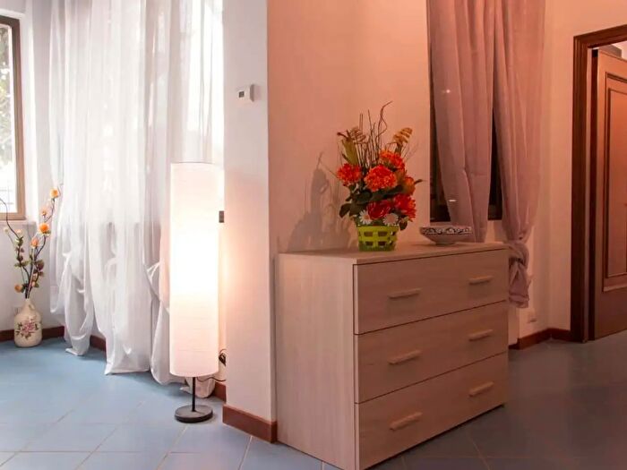 Appartamento monolocale in affitto in Via Porretta, Milano