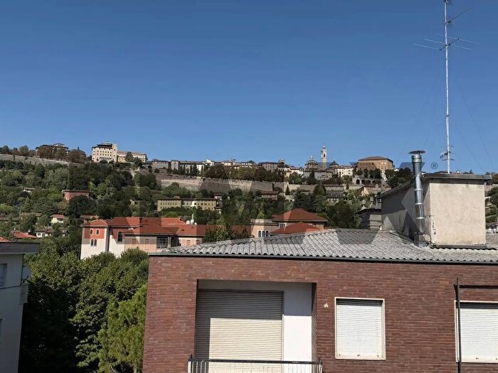 Appartamento trilocale in affitto in Bergamo
