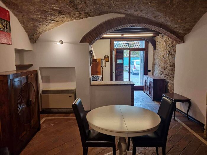 Appartamento trilocale in affitto in Via Giuseppe Zanardelli, Centro, Gardone Val Trompia
