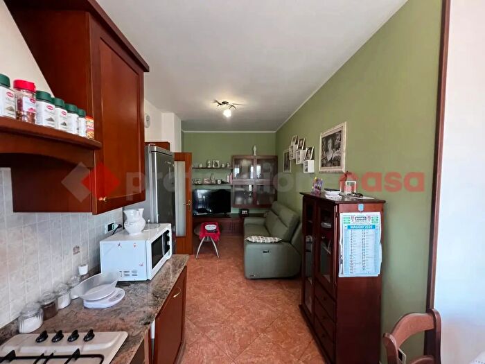 Appartamento trilocale in vendita in Via PNenni Snc, Lendinara