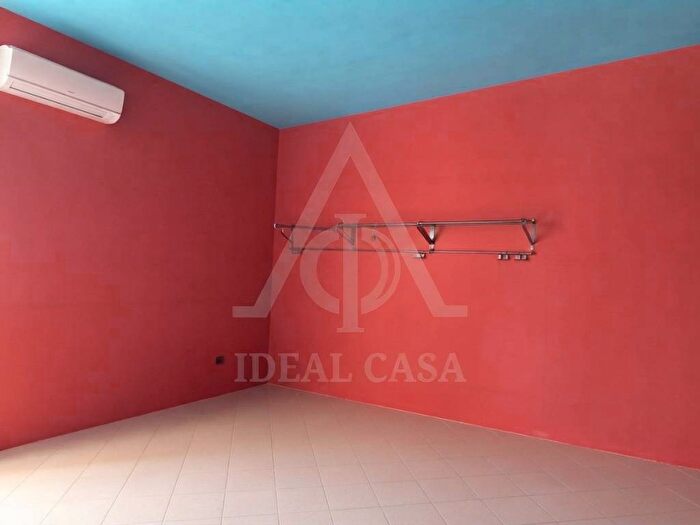 Appartamento bilocale in affitto in Via Magenta, Aversa