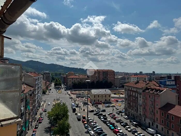 Appartamento trilocale in vendita in Torino