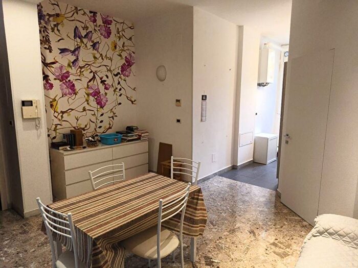 Appartamento trilocale in affitto in Via Ciro Giovinazzi, Borgo, Taranto