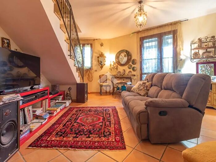 Casa con 5 locali in vendita in Via Lago di Lugano, Ravenna