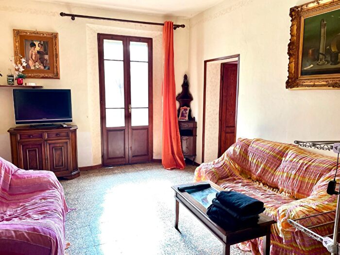 Appartamento con 7 locali in vendita in Asciano