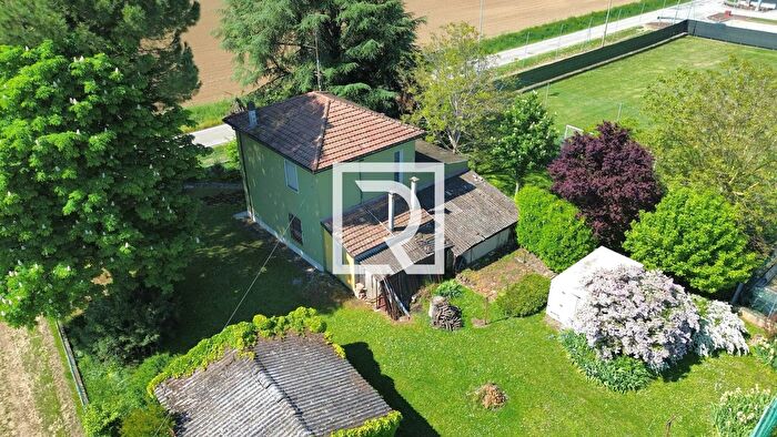 Casa quadrilocale in vendita in Via Capoferro Forlì, Forli