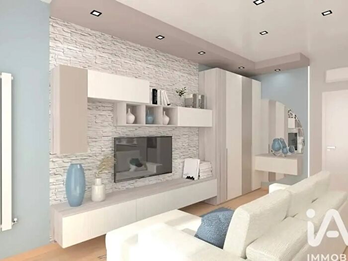 Appartamento con 5 locali in vendita in Via Fosse, Modena