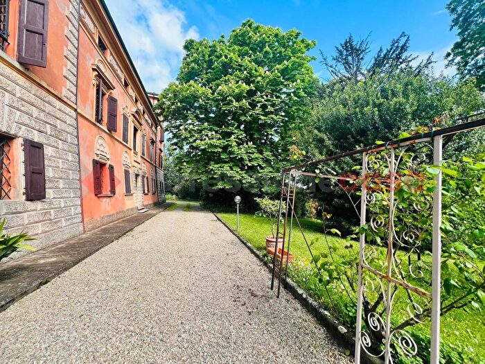 Casa con 5 locali in vendita in Casalgrande