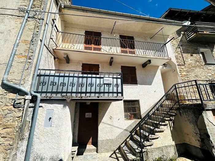 Casa trilocale in vendita in Briga Alta