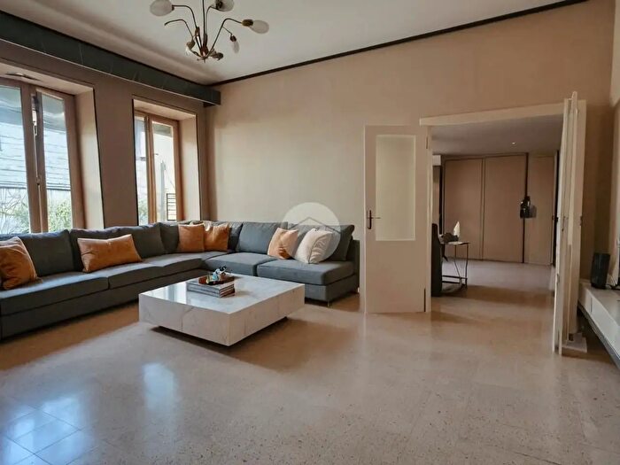 Appartamento con 5 locali in vendita in Via Francesco Cristofori, Viterbo