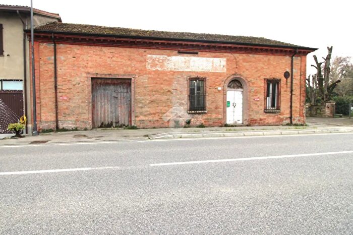 Casa trilocale in vendita in Via Cervese, Forli