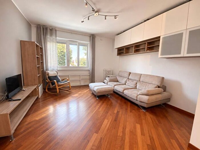 Appartamento bilocale in affitto in Via Pietro Rondoni, Tripoli Soderini, Milano