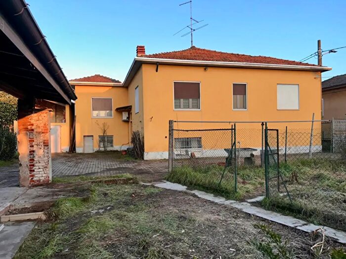 Case in Vendita e in Affitto - 3