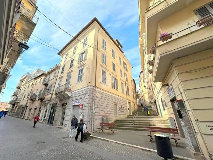 Appartamento trilocale in vendita in Via Ettore Novelli, Velletri