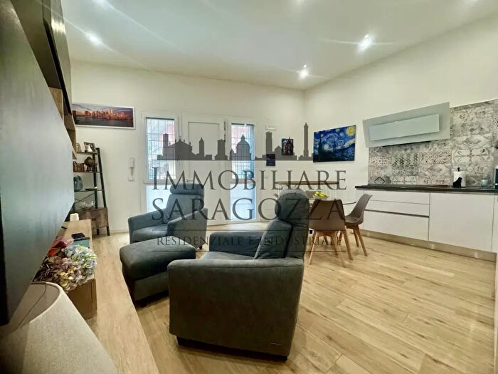 Appartamento trilocale in vendita in Via Porrettana a, Bologna