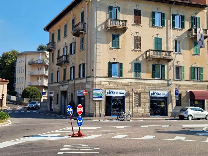 Appartamento trilocale in vendita in Varese
