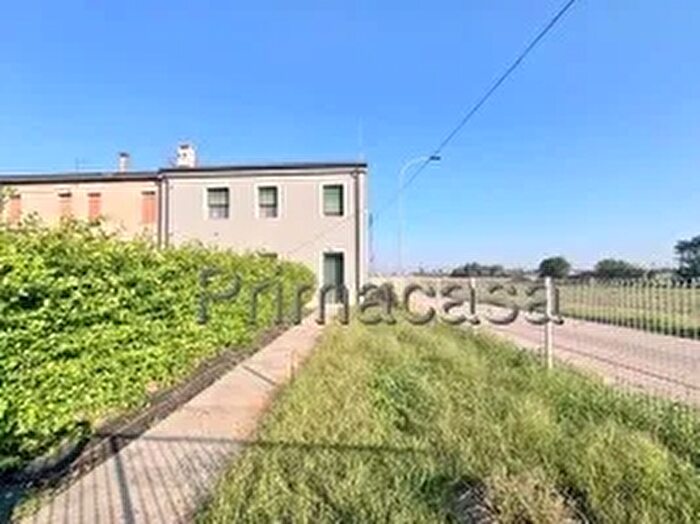 Appartamento trilocale in vendita in Via Frittaia, Casaleone